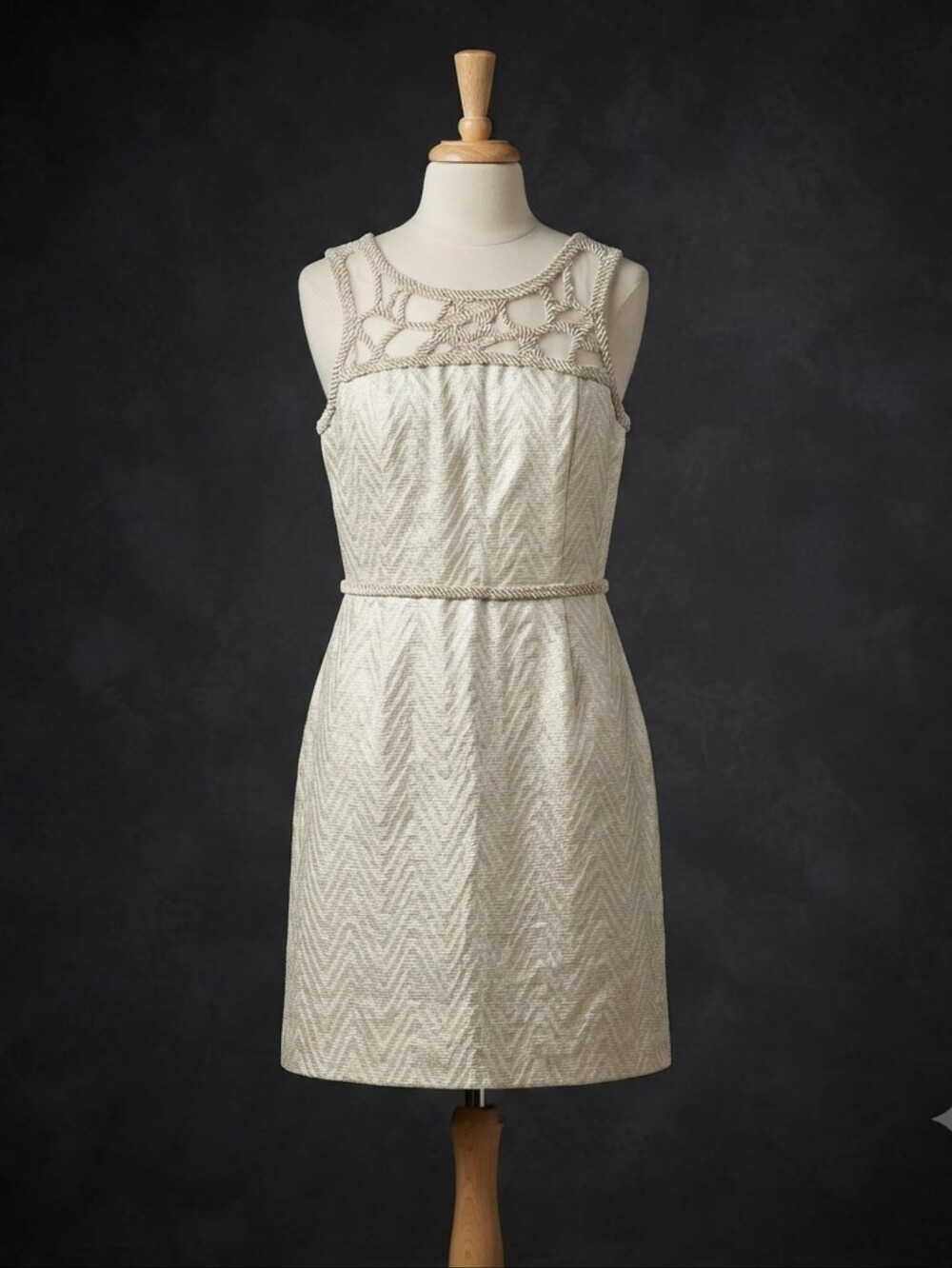 Antonio Melani Sheath Dress 12 Ivory Silver Chevron Jacquard Lined Zip